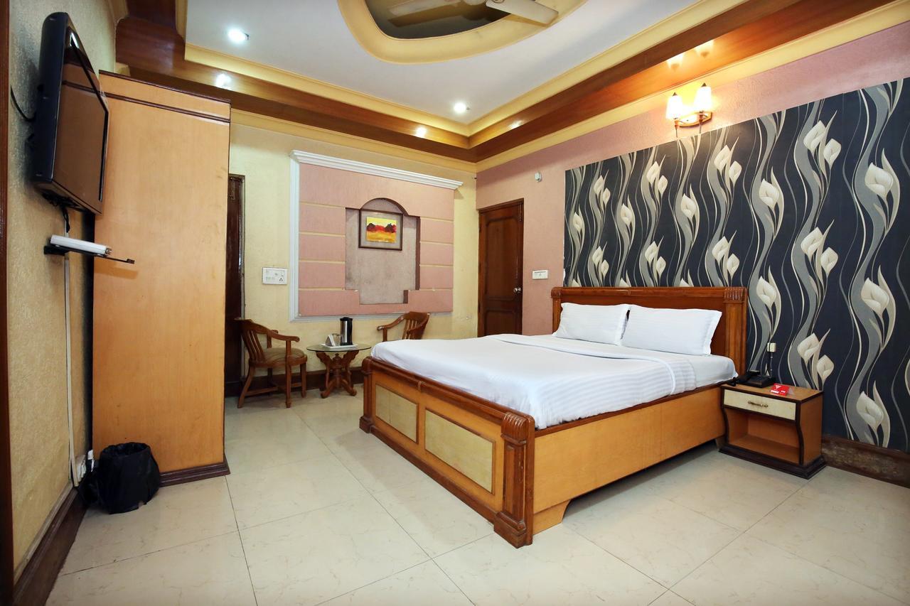 Capital O 10990 Hotel Gobind Regency Zirakpur Ngoại thất bức ảnh