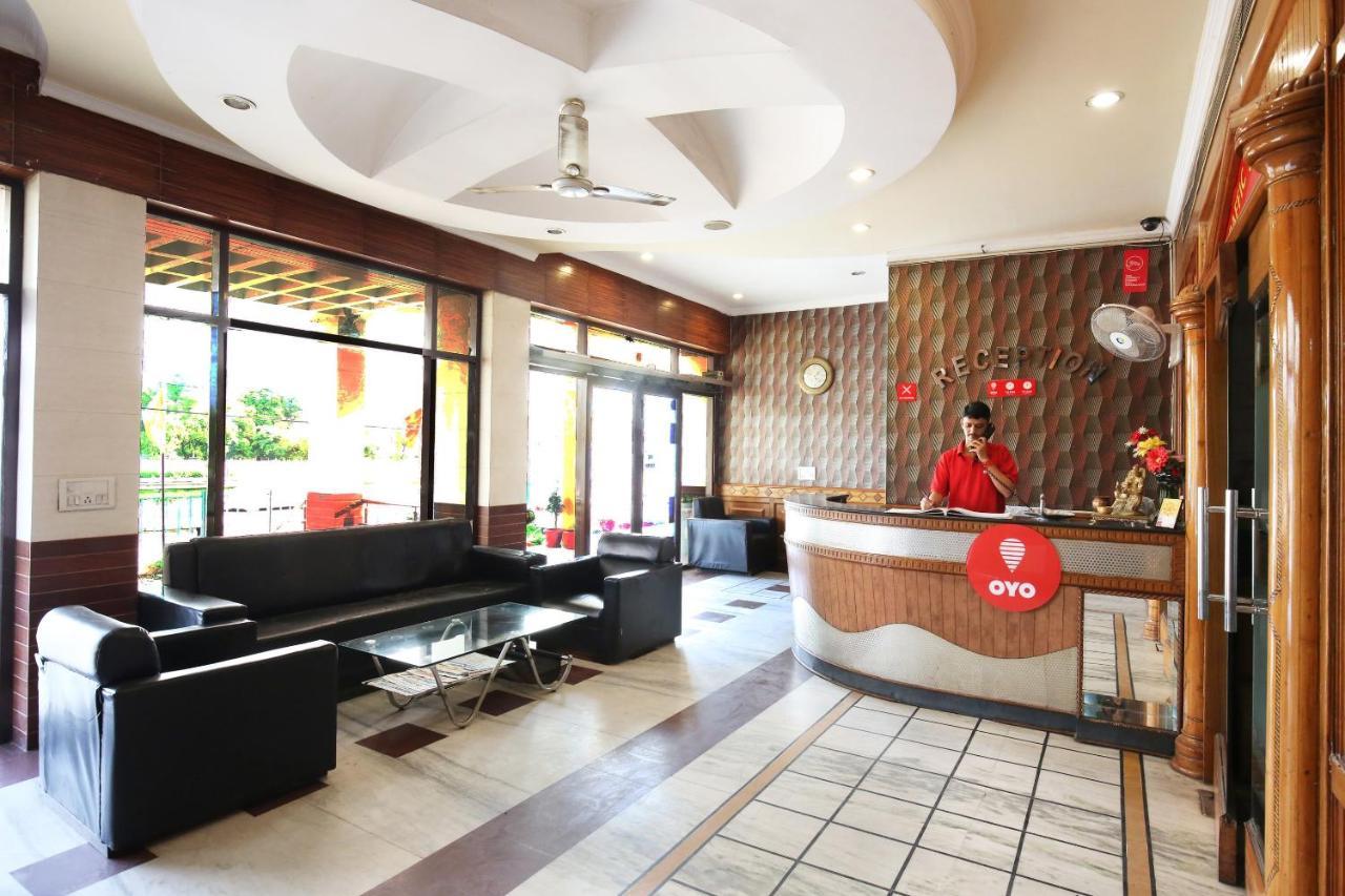 Capital O 10990 Hotel Gobind Regency Zirakpur Ngoại thất bức ảnh