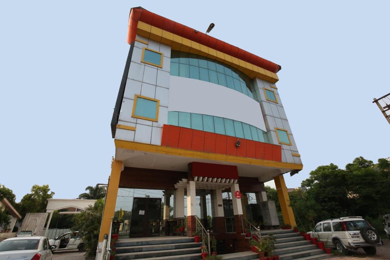 Capital O 10990 Hotel Gobind Regency Zirakpur Ngoại thất bức ảnh